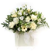 Cream &amp; White Aqua Bouquet